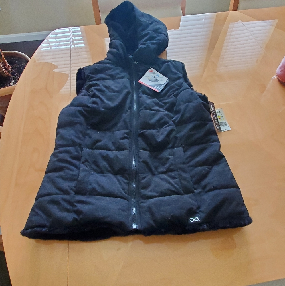 Reversible vest